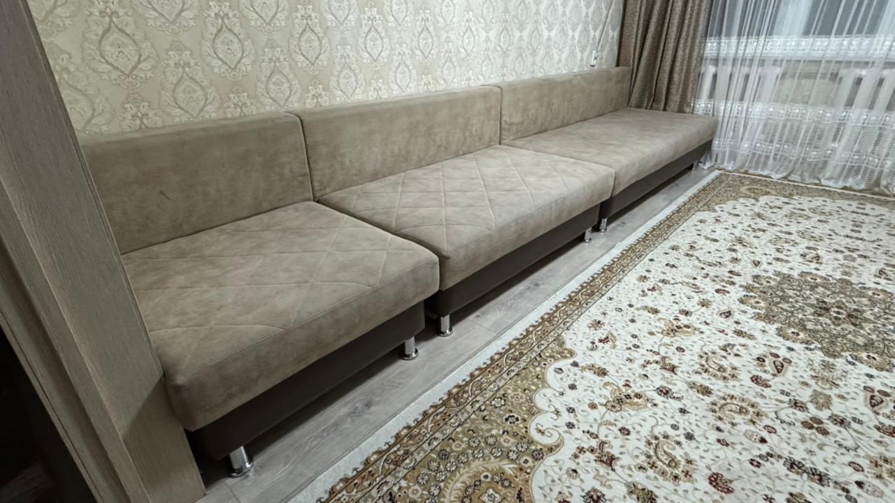 диван продаётся диван