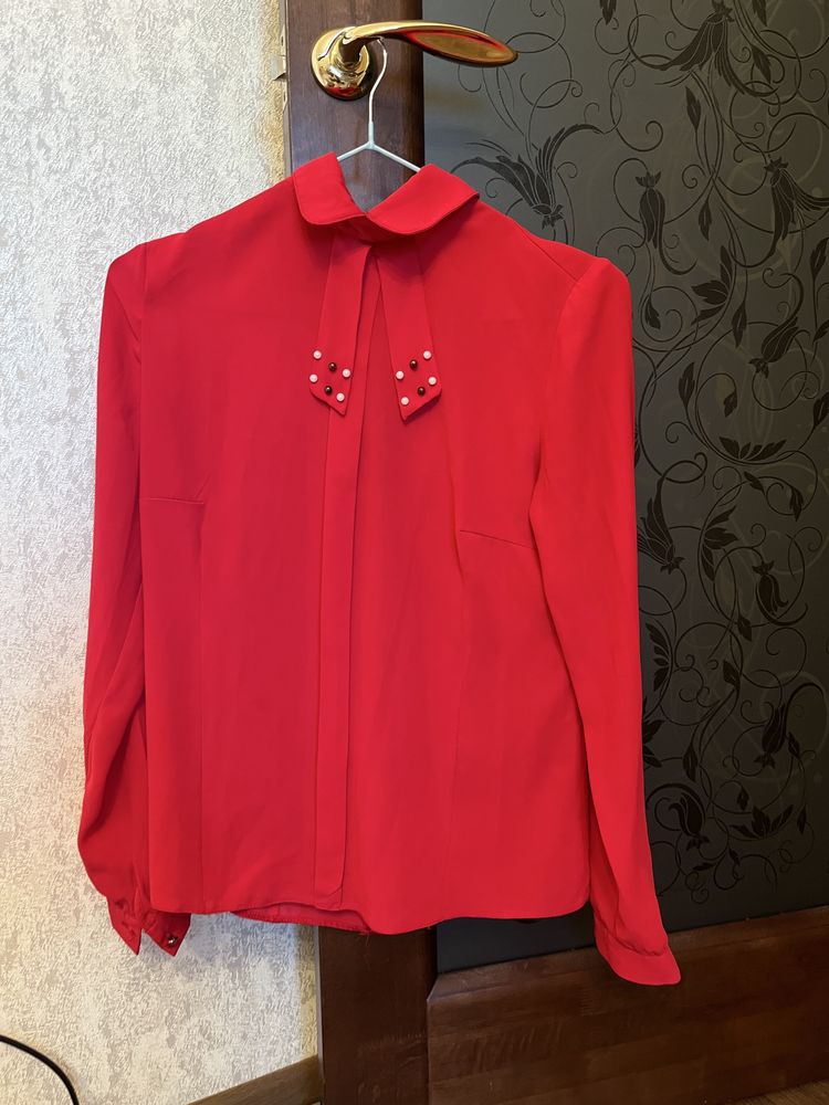 Платья. Платья, женская одежда, вечернее платья. Разм 42-44 продам деш