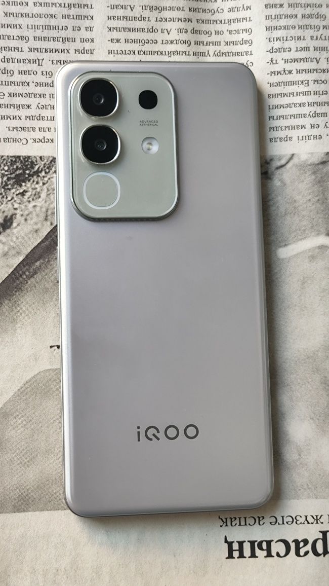 Vivo IQOO Z10X 8 256 GB новый