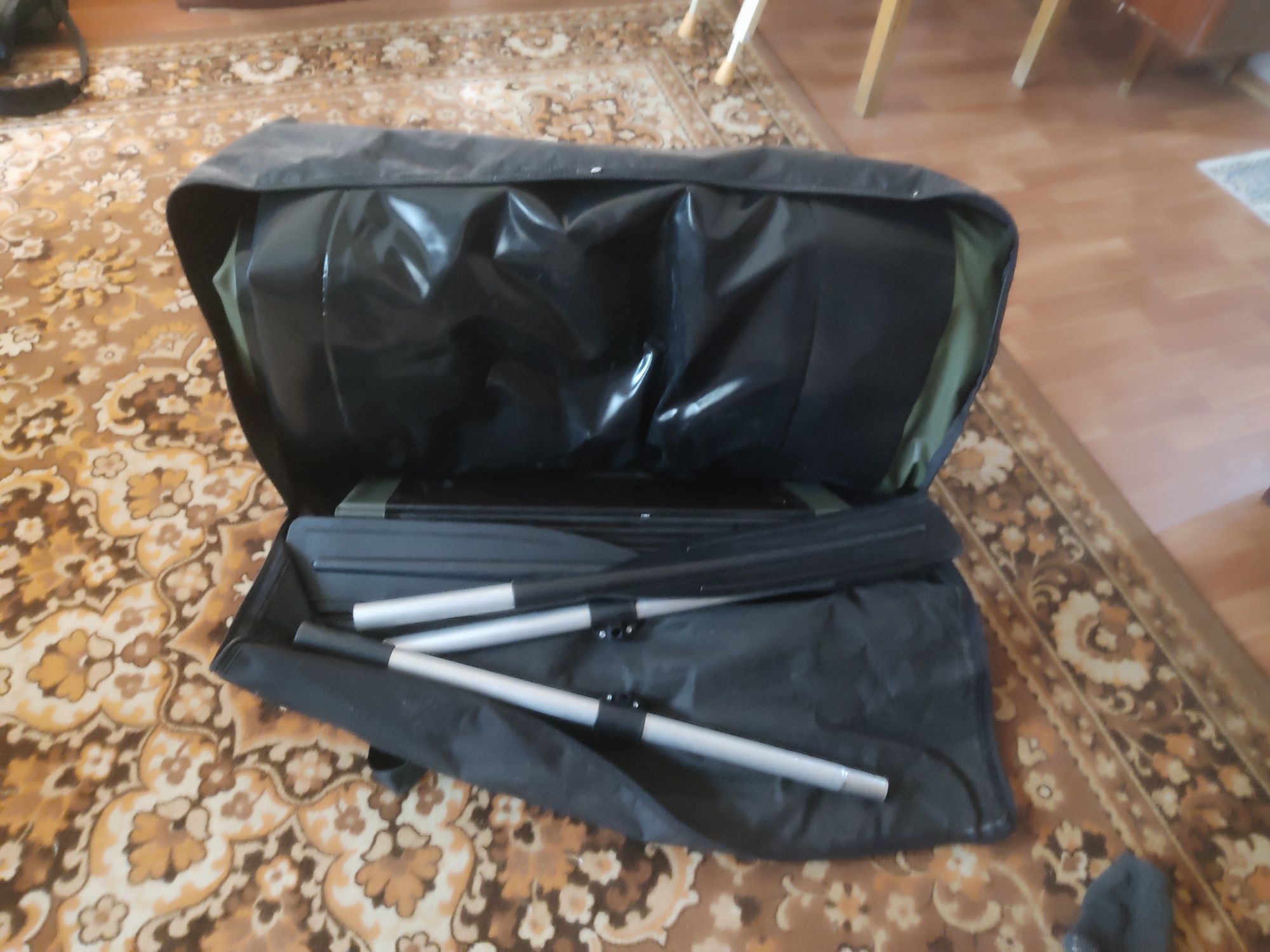 Продам 2-х местную резиновую лодку Pelikan.