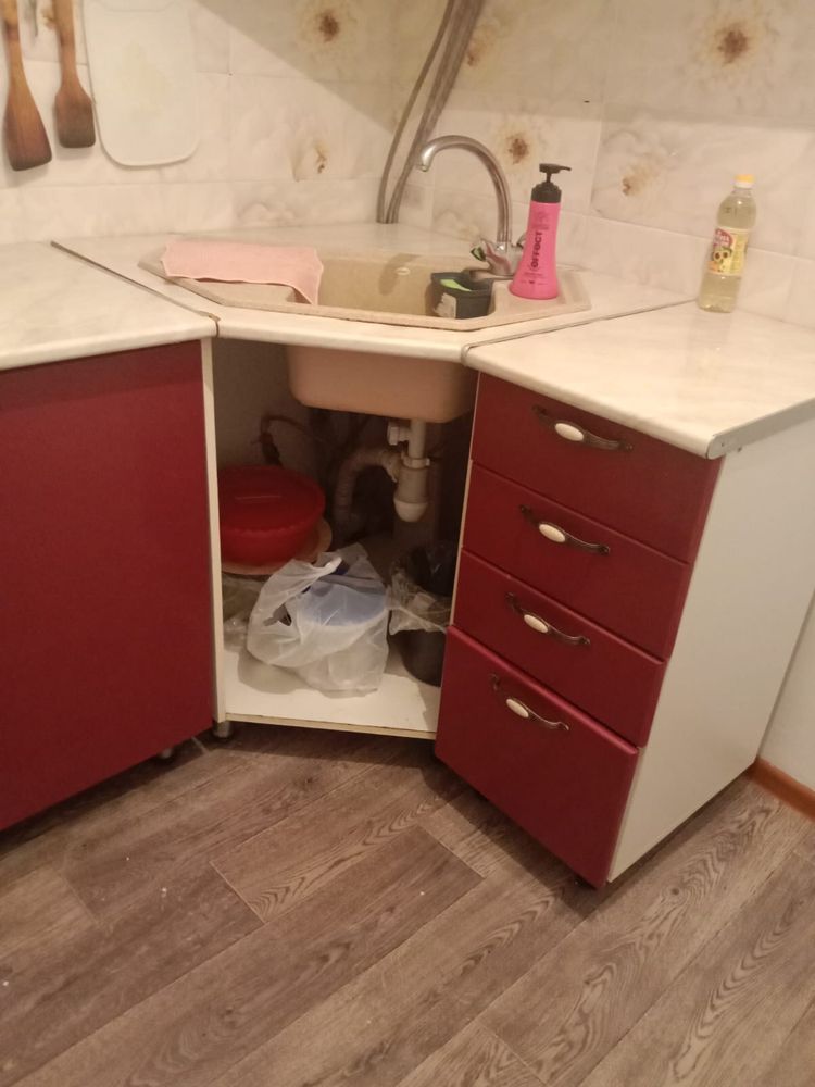 срочно продам кухонную гарнитуру