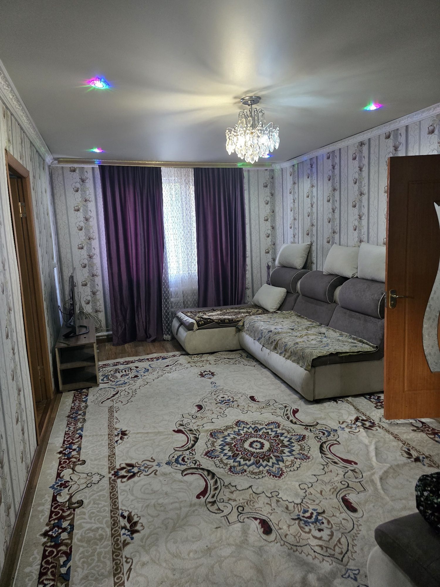 Продам 4 комнатный коттедж
