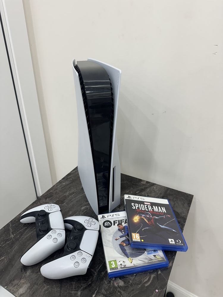Продам Playstation 5 с дисководом
