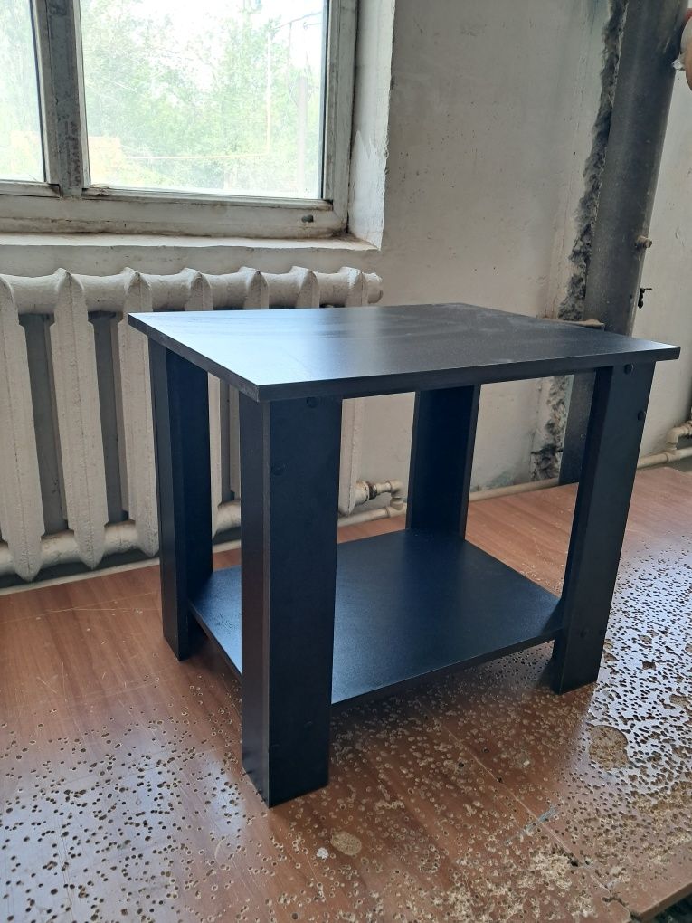 Продам новый столик