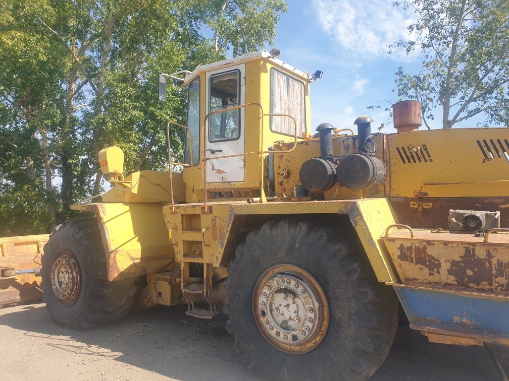 Автобульдозер Моаз