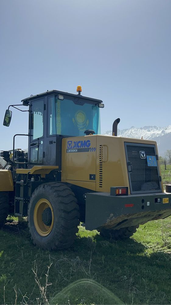 Услуги погрузчика XCMG LW300KN