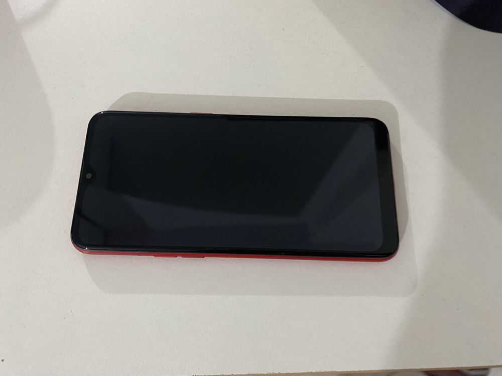 Продам Oppo A1k. В отличном слстояний. В ремонте не был