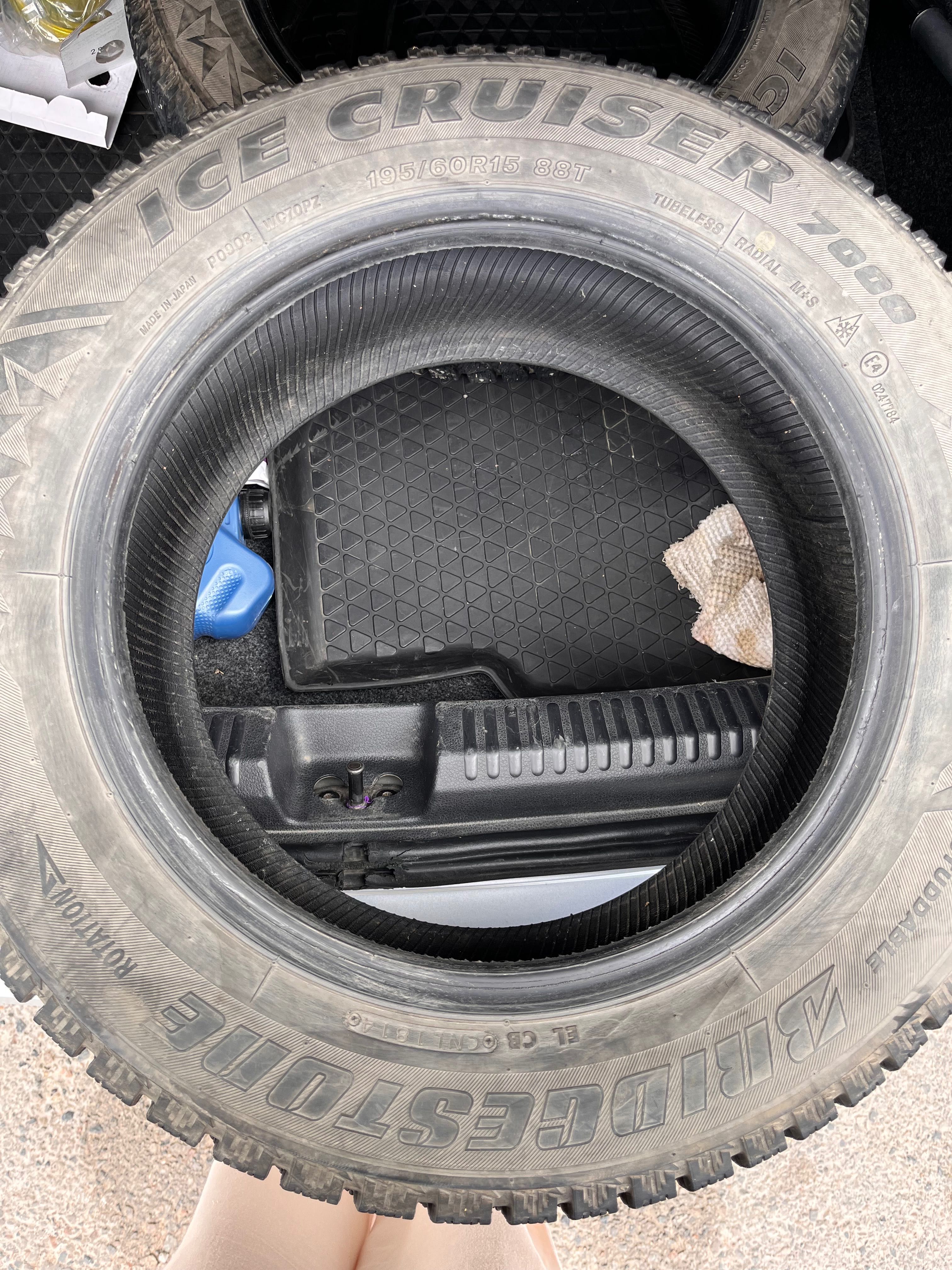 Комплект зимней резины б/у, Bridgestone ice cruiser 700