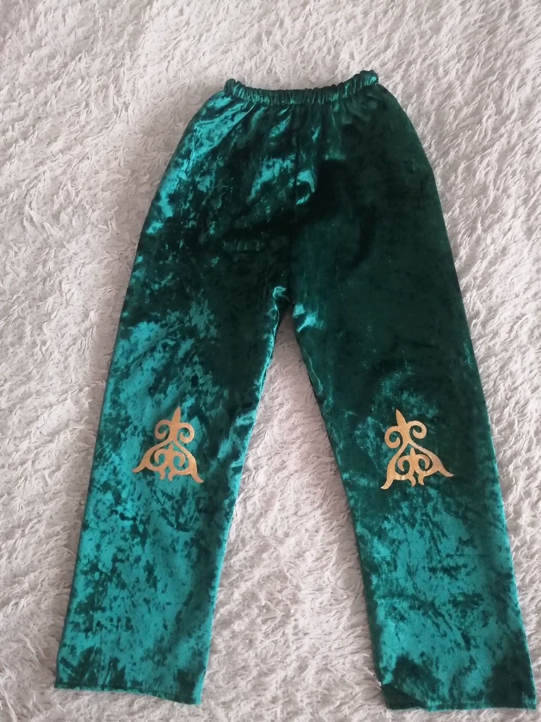 Продам казахский костюм
