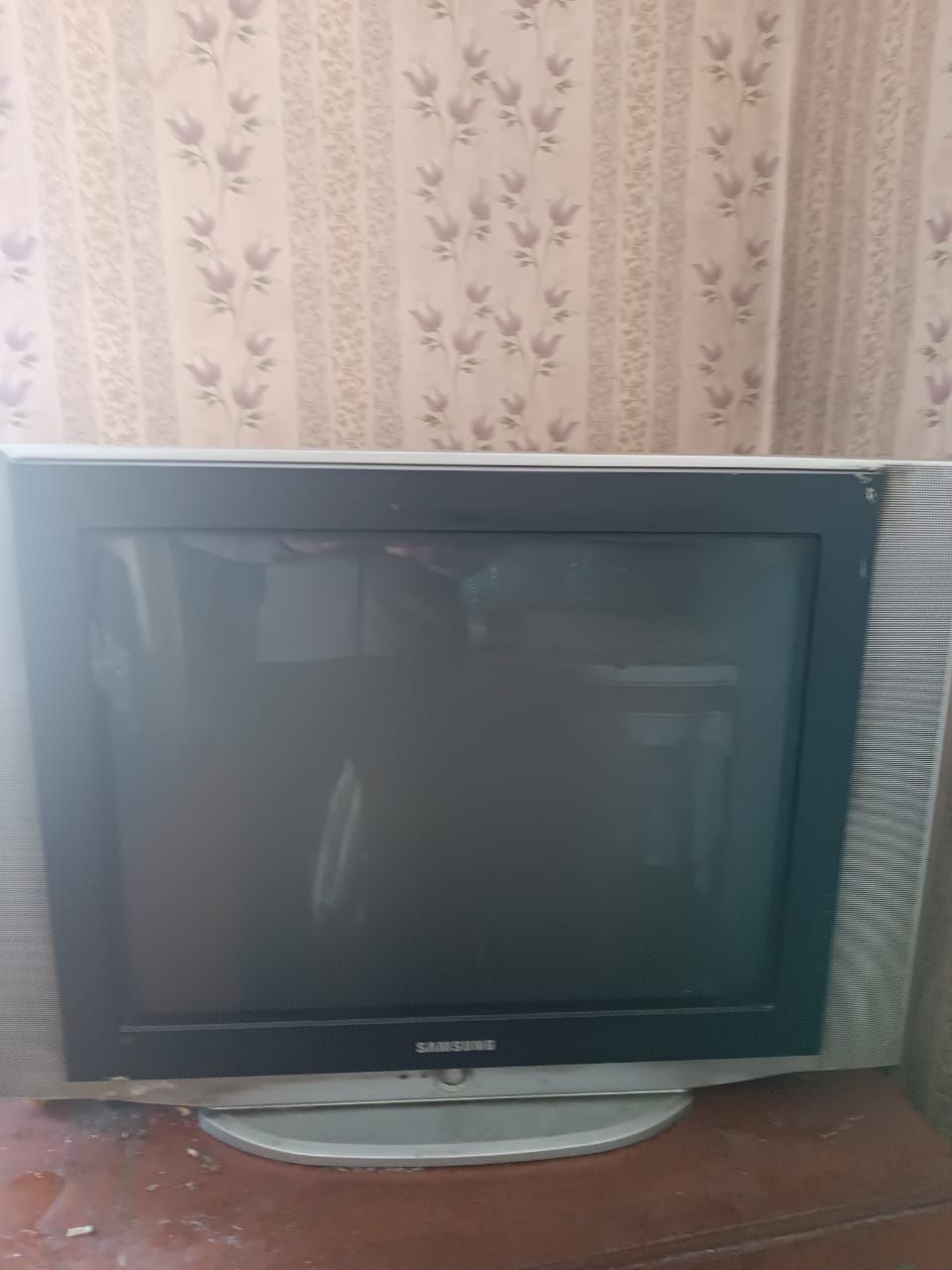 Продам два телевизора