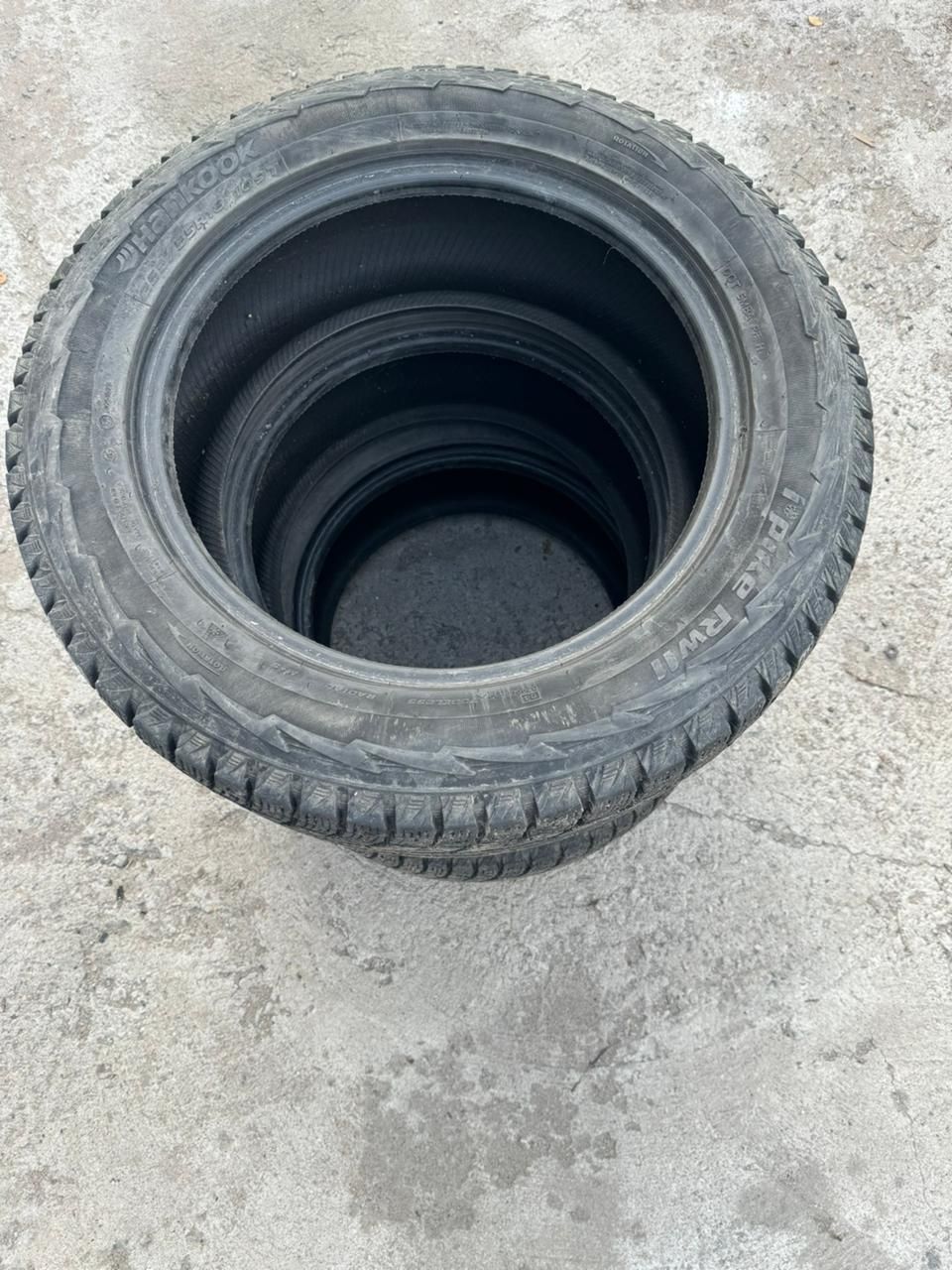 Продам бу шины R 18  3шт состояние как на фото