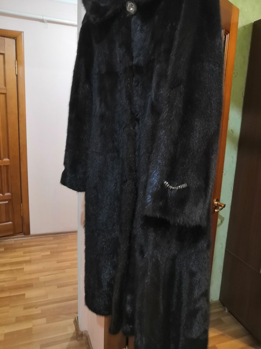 Норковая коричневая шуба