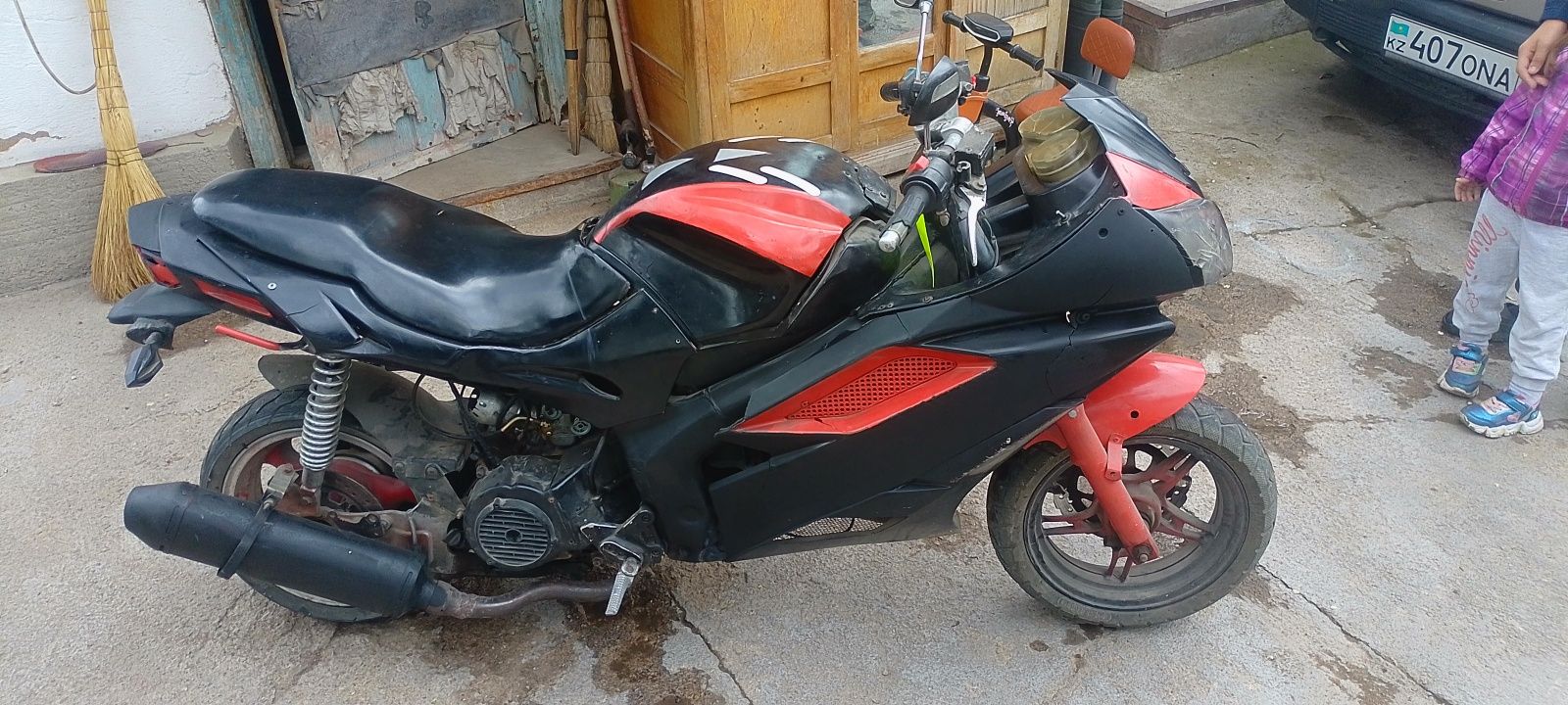 Скутер peda hornet v2