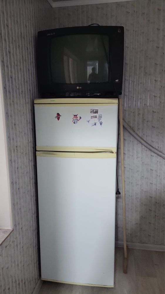 Продам холодильник