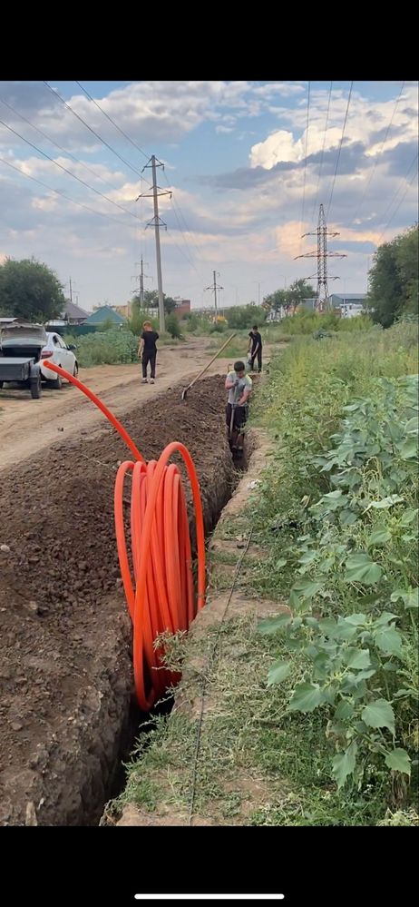 Капаем ямы разбираем дома