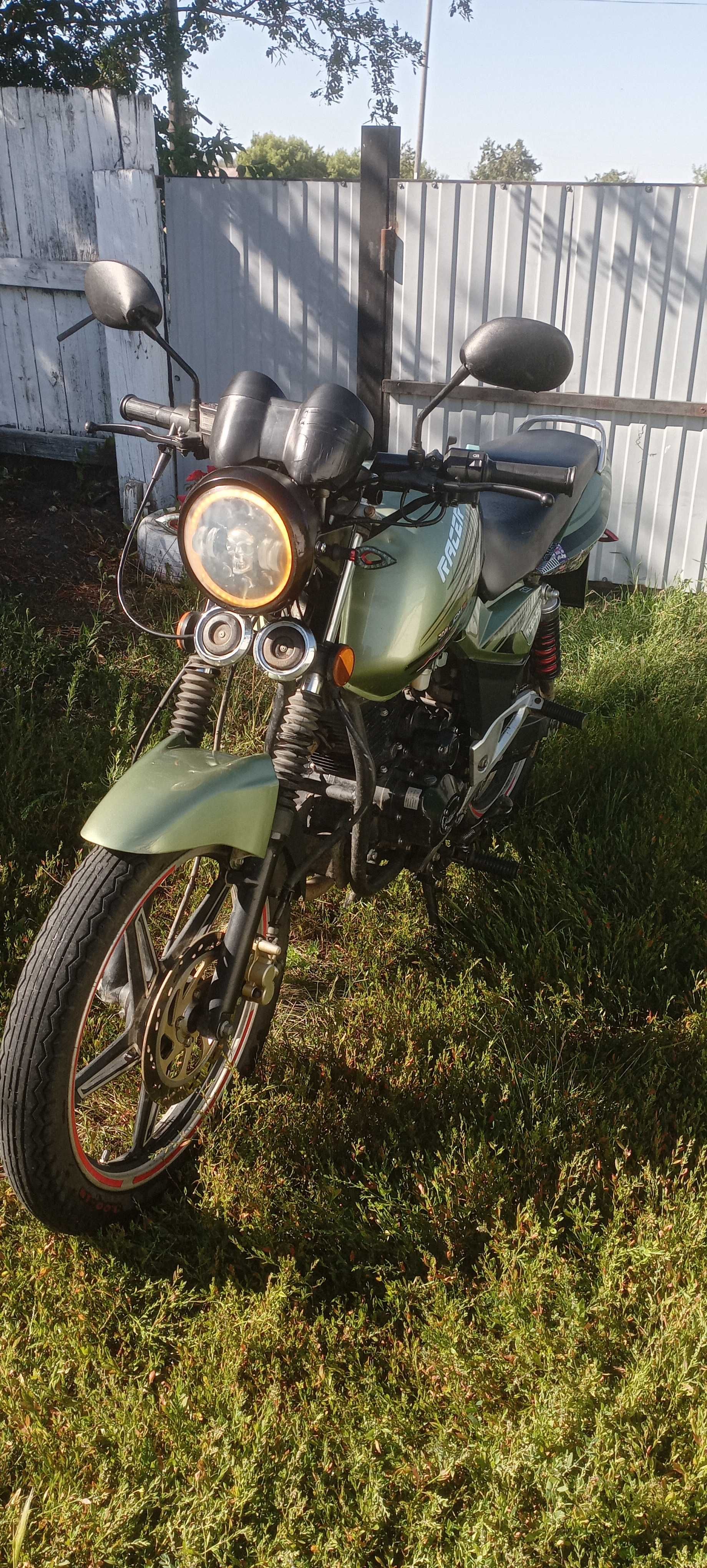Racer magnum 200