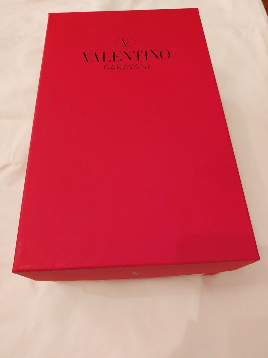 Оригинальные Valentino босоножки на танкетке