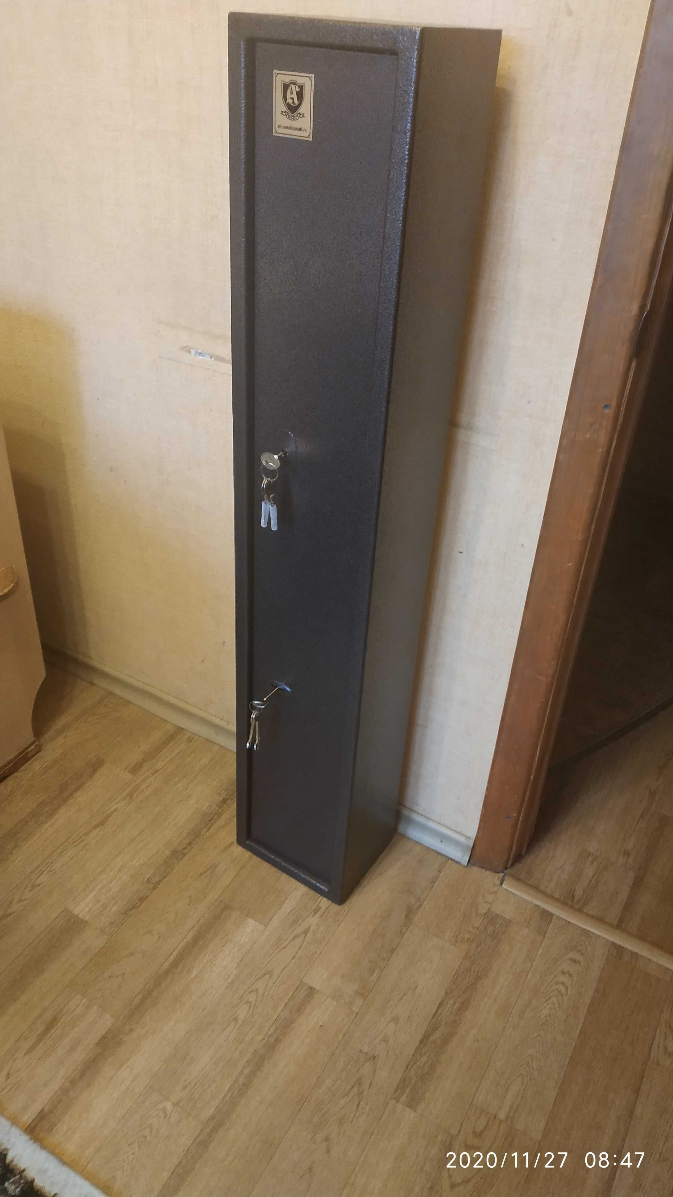 Сейф 1 м .30 см,металлический под одну  единицу