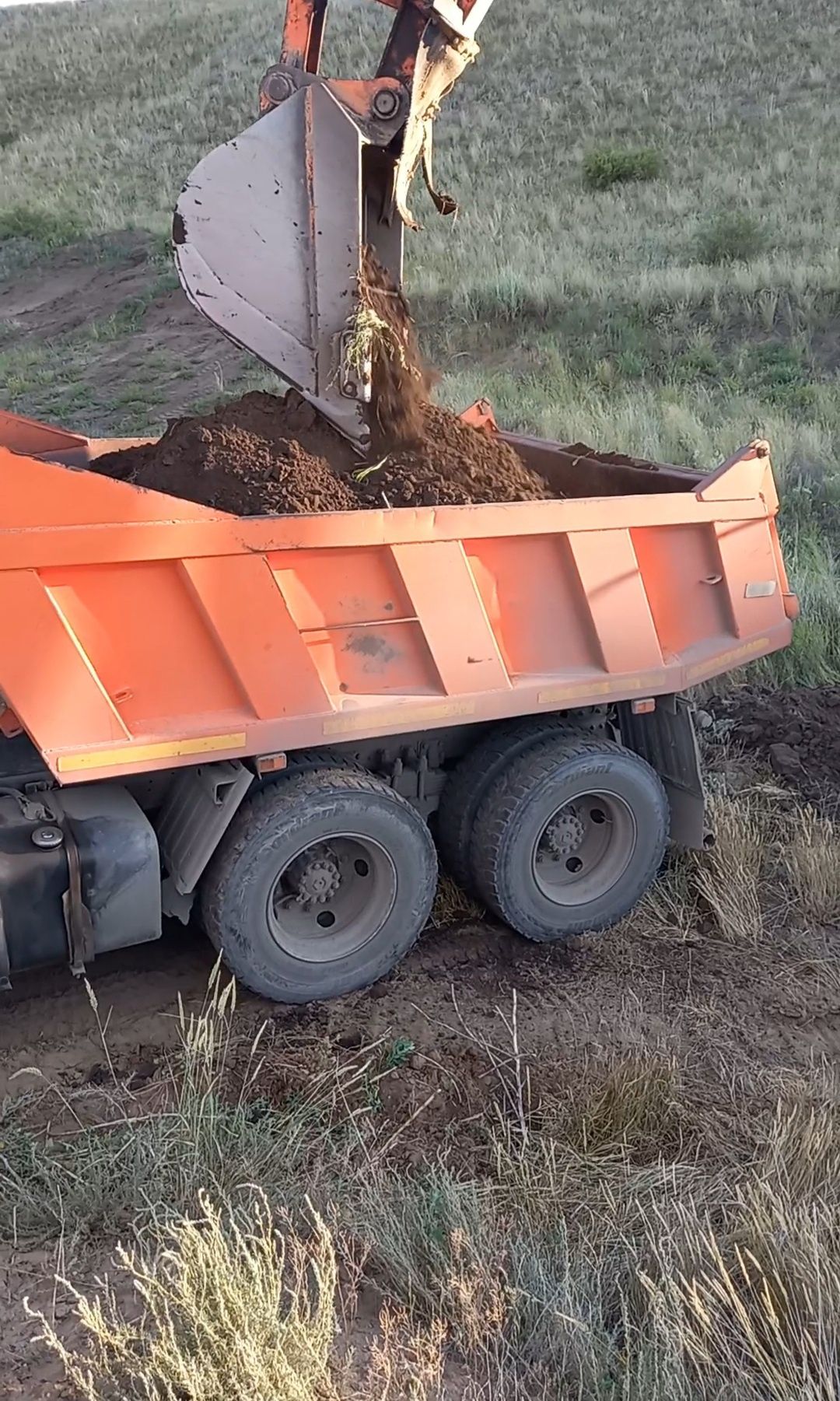Доставка песок, щебень, балласт, глина, чернозем. Вывоз мусора