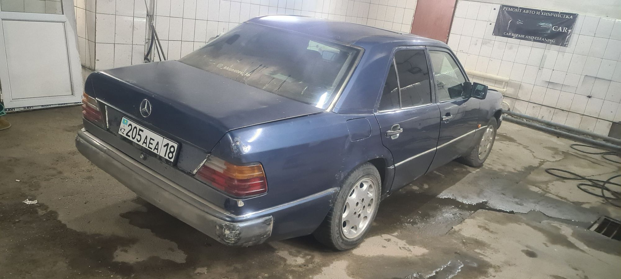 Срочно продам мерседес е200