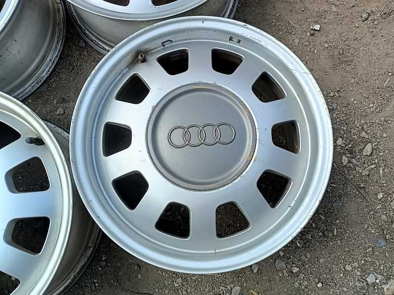 Продам оригинальные легкосплавные диски на автомашину Audi.