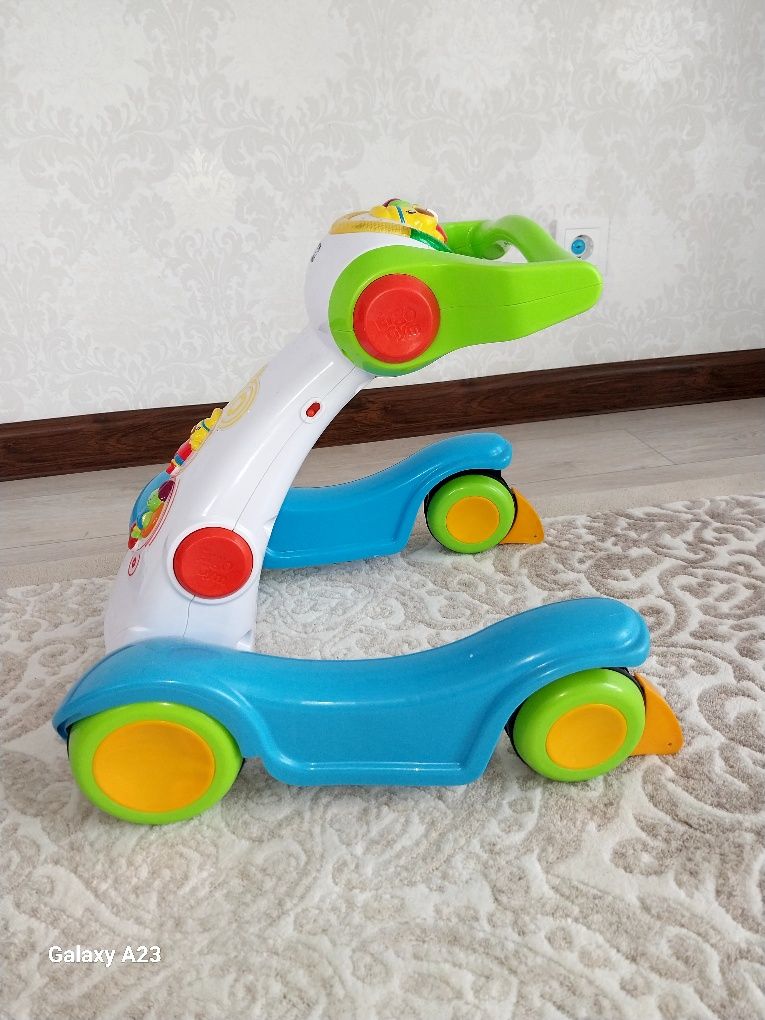 Продаю ходунки Chicco