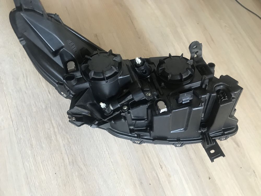 Фара левая renaut samsung Sm7 самсунг см7