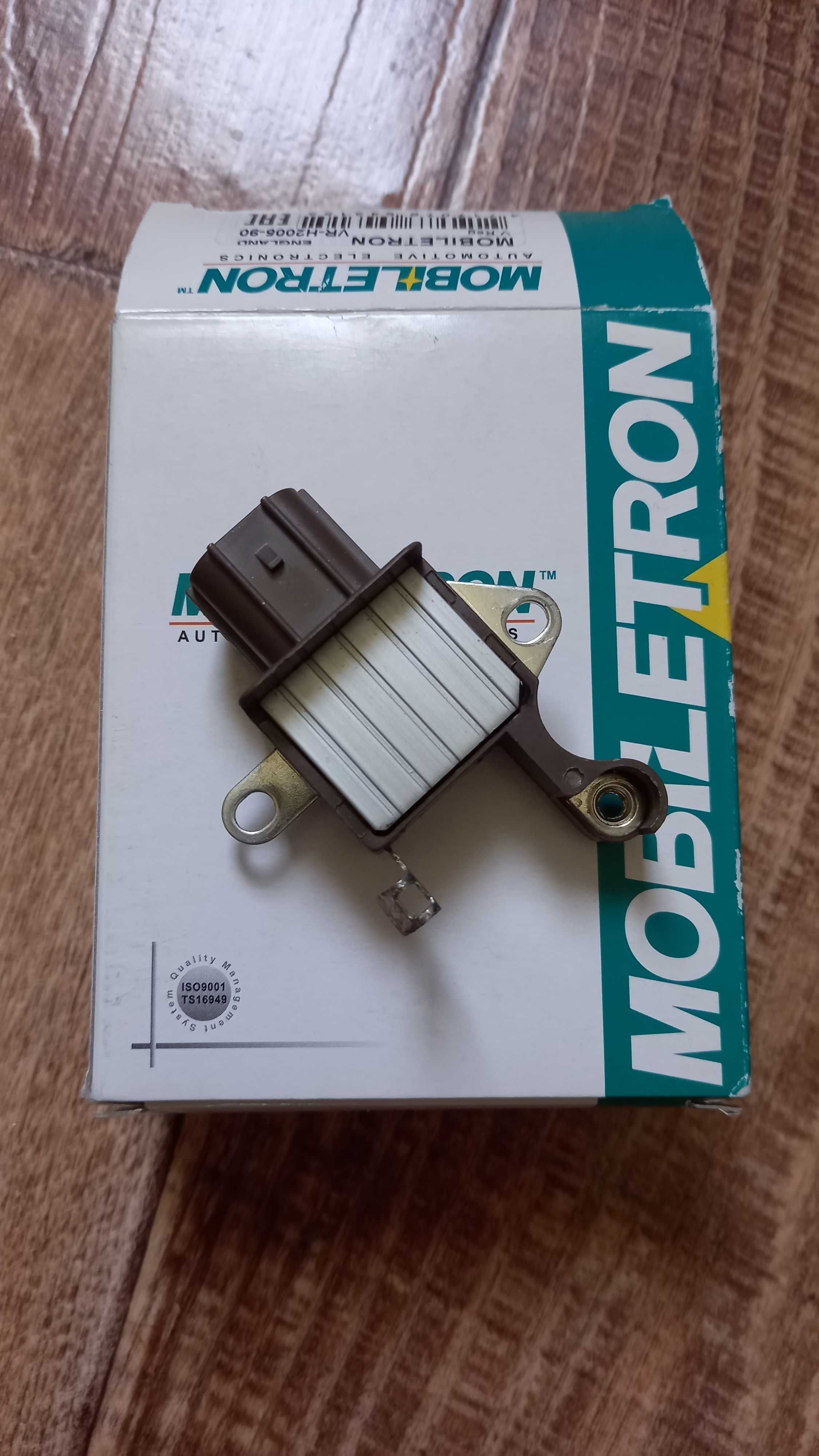 Регулятор напряжения генератора Mobiletron VRH200590.