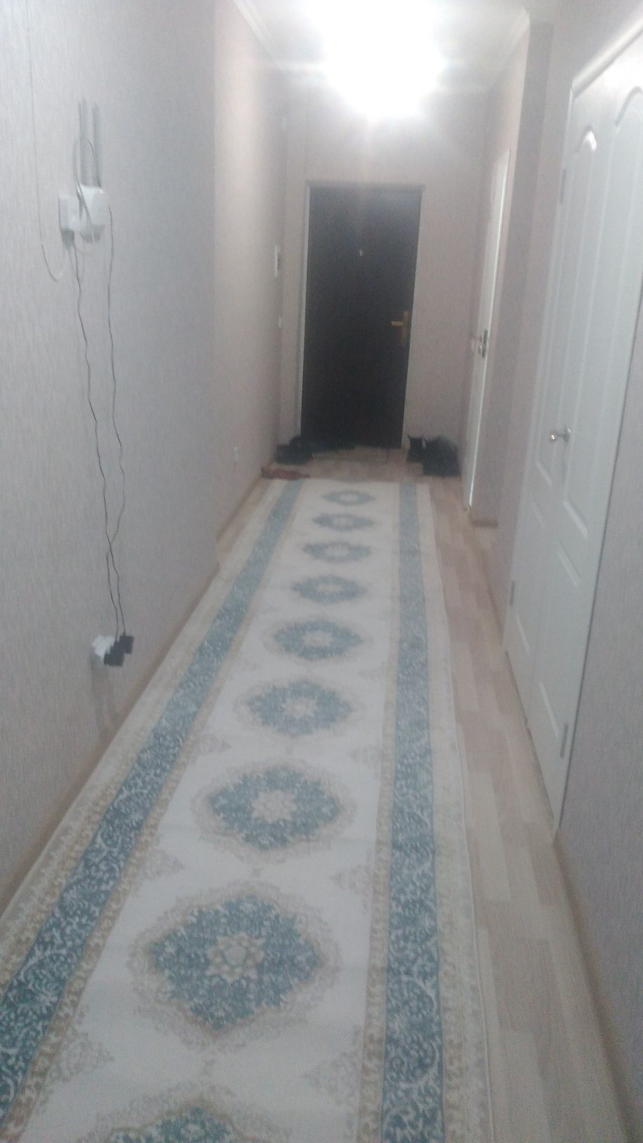 1-ый этаж ,3-Х Комнатная квартира.