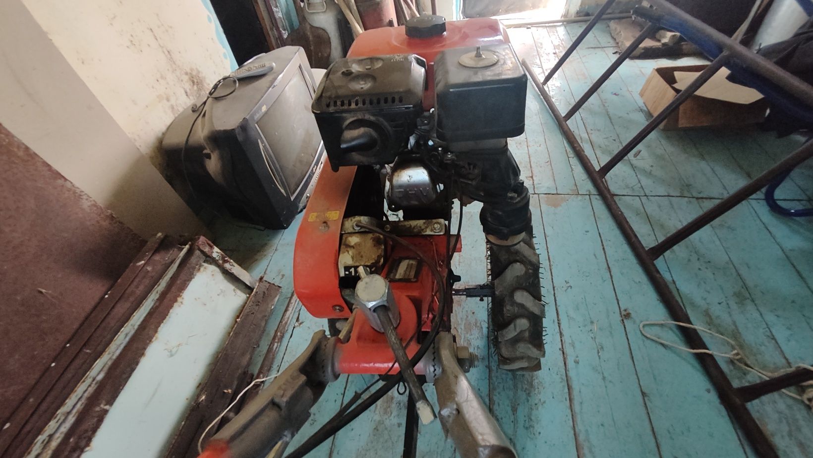 Продам культиватор