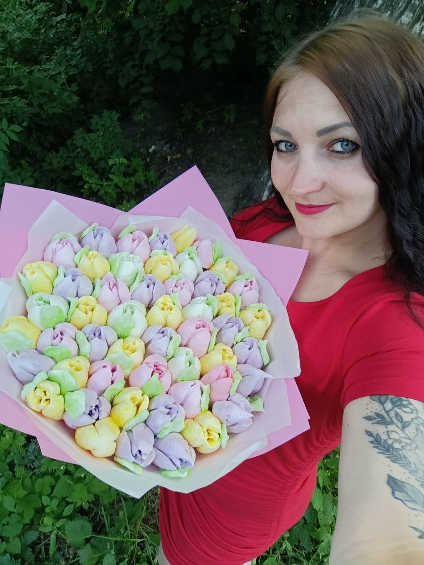 Букет из зефира 30 см в объеме