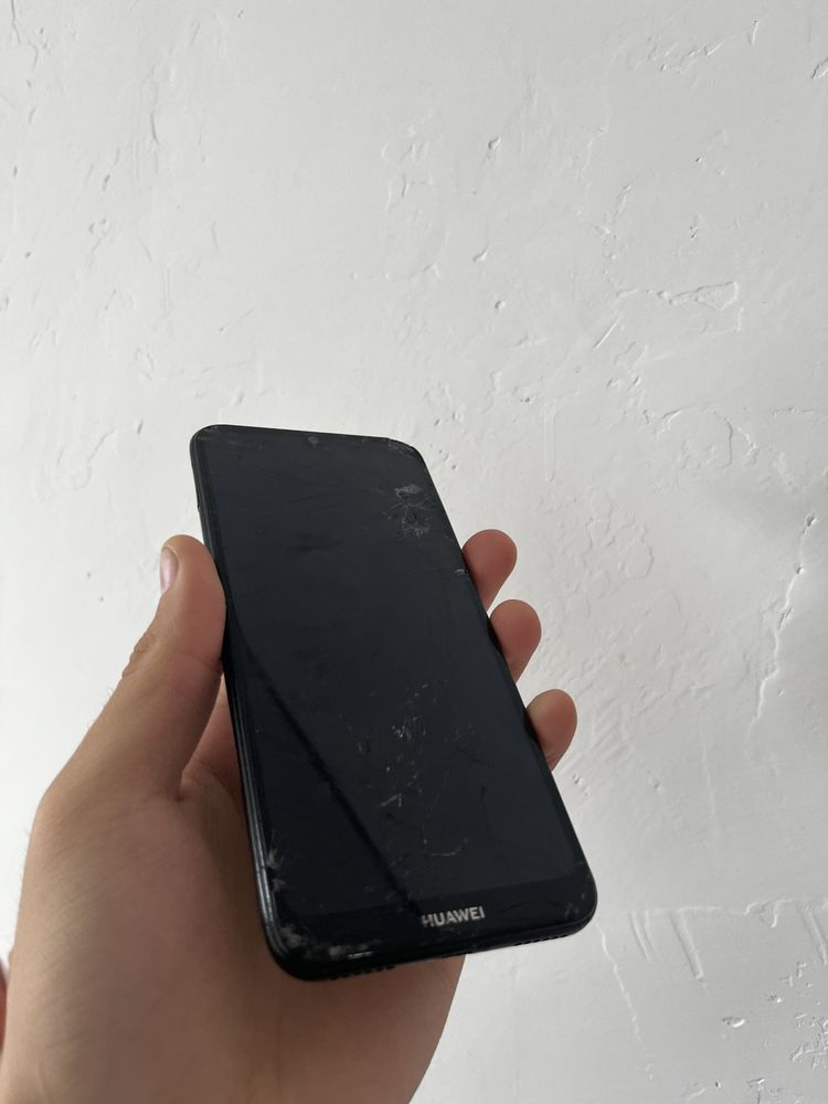 Продам телефон Huawei