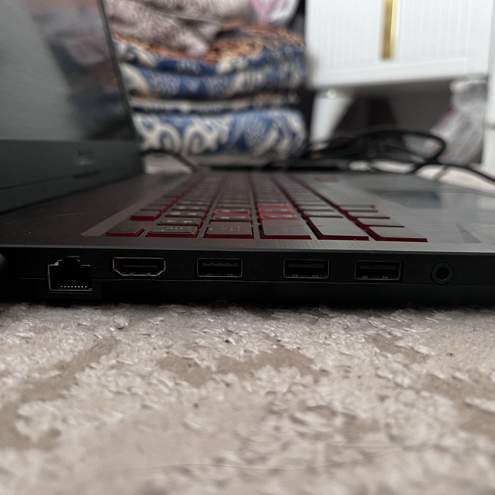 Asus игравой ноут