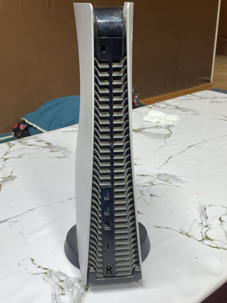 Ps 5 продается срочно