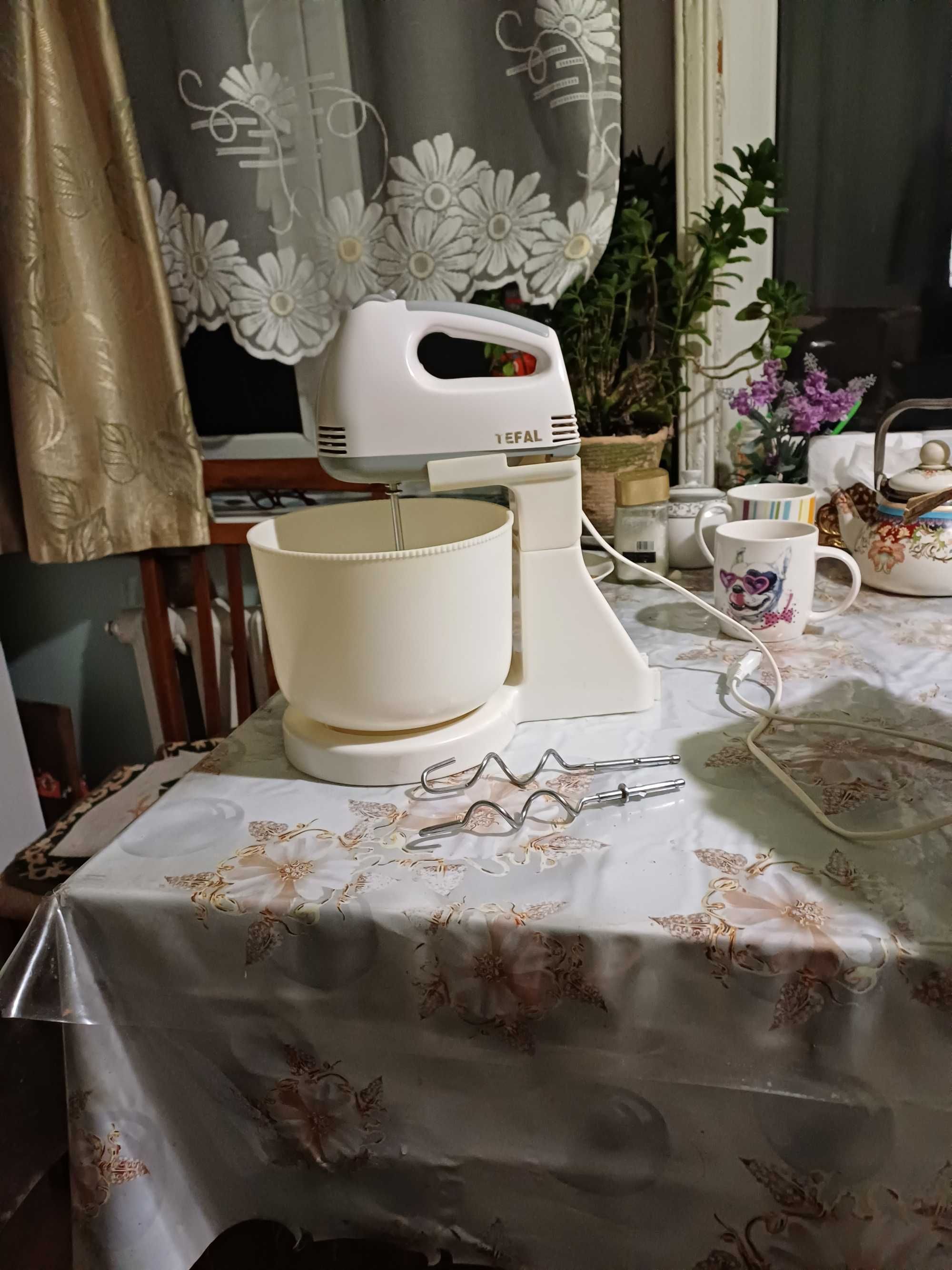 Продам миксер Tefal