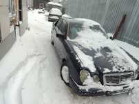 Запчасти на Мерседес W210 лупар