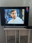 Телевизор LG состояние отличное