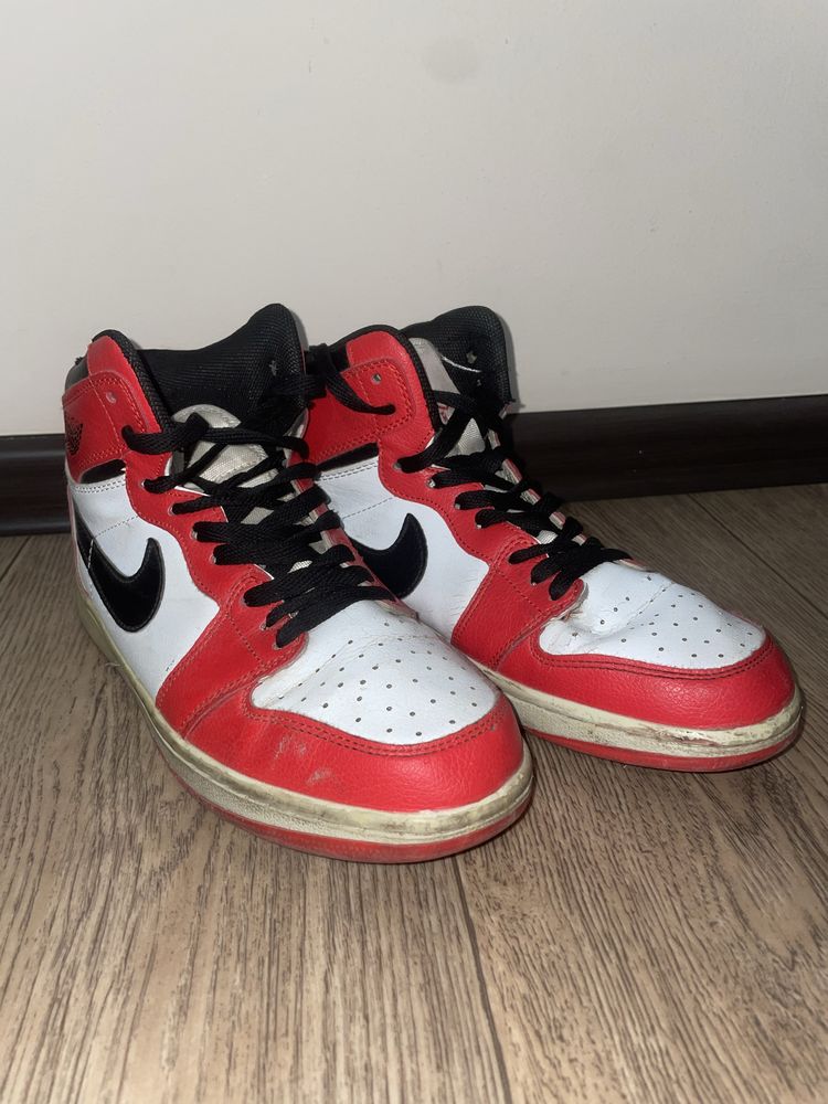 Nike jordan.