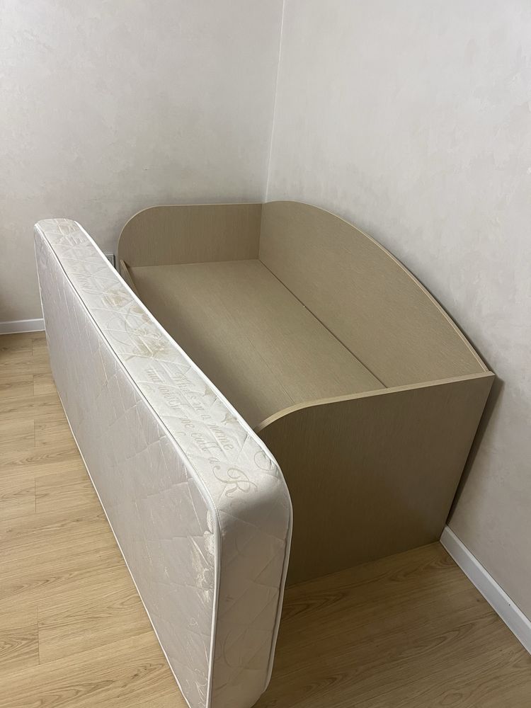 продам кровать 195 см