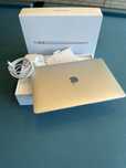 Macbook Air 13. M1. 8/512