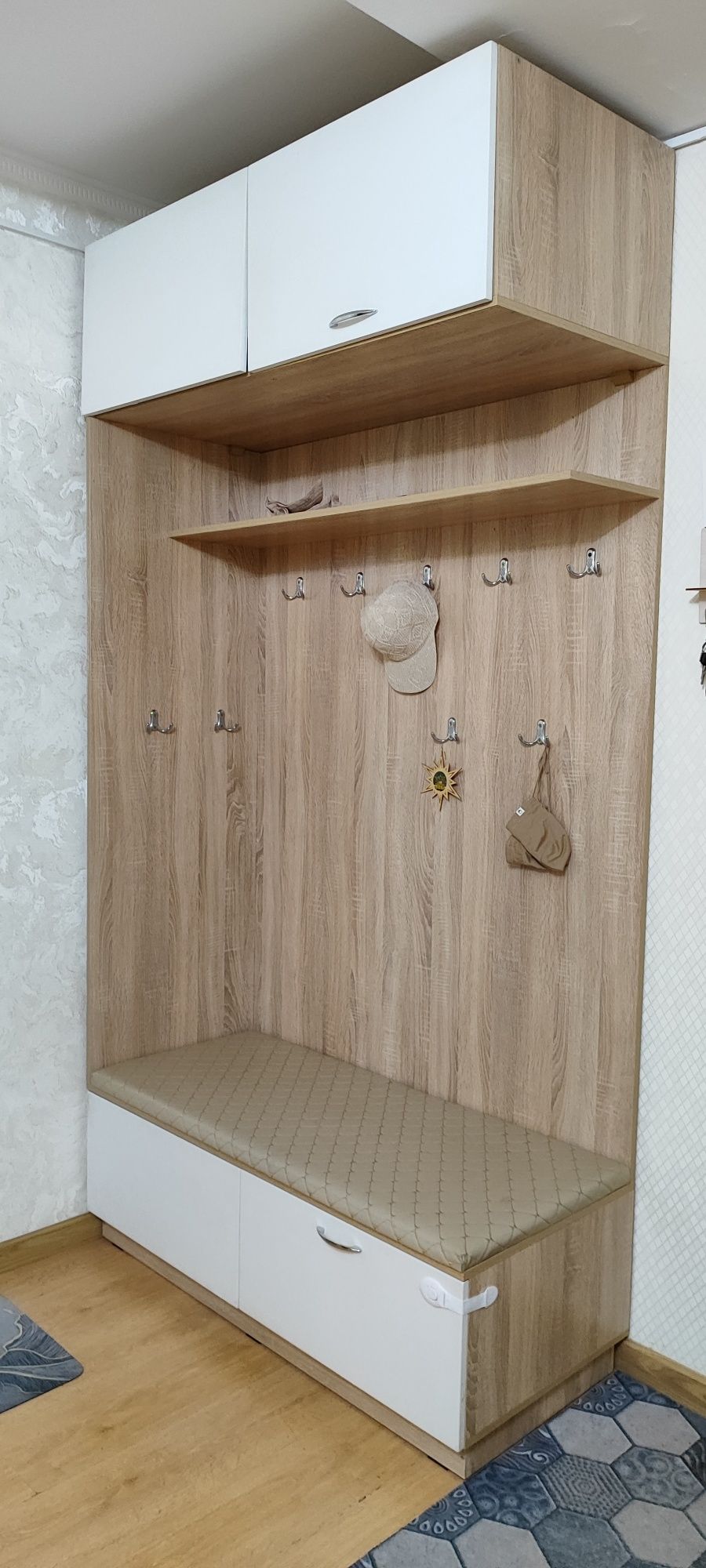 Продам прихожую в отличном состоянии