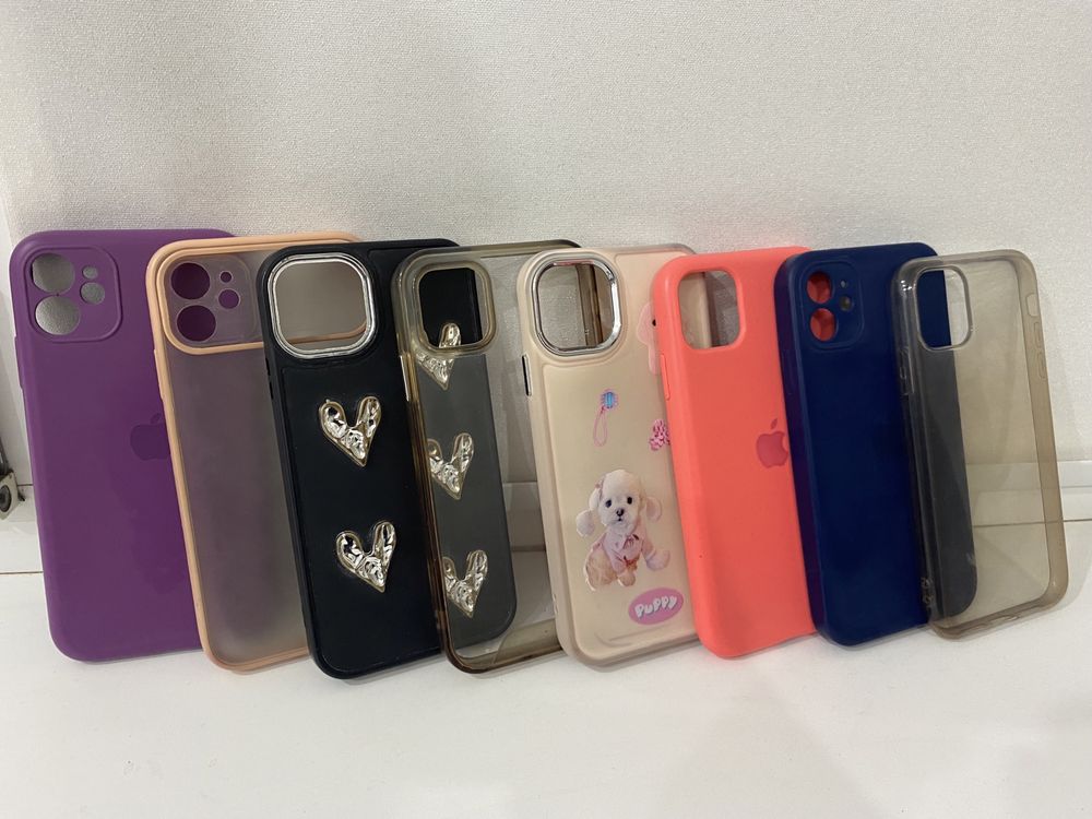 IPhone 11 64 GB в белом и черном цвете, в хорошем состоянии