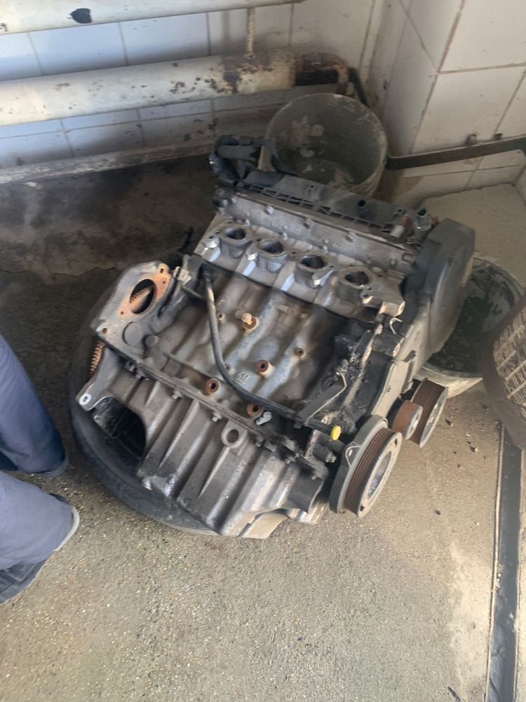 Двигатель Chevrolet Tracker 1.8