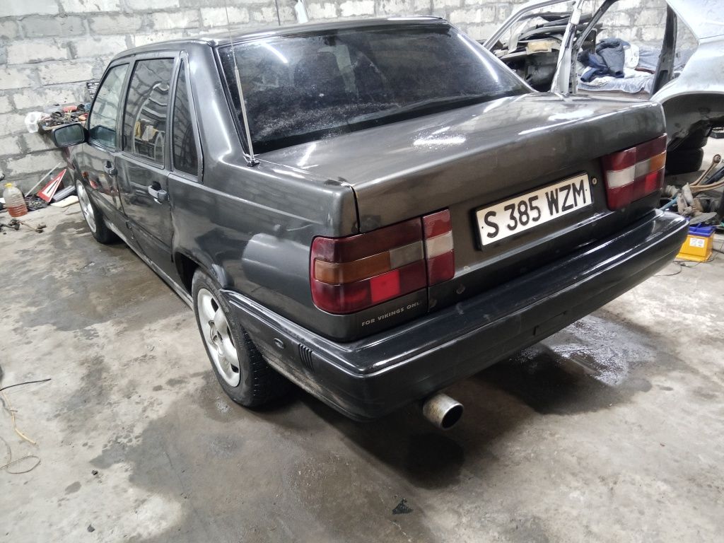 Volvo 850 по запчастям.двигатель 2.л