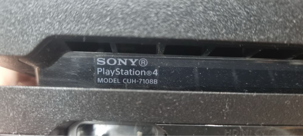 Продам playstation 4 pro