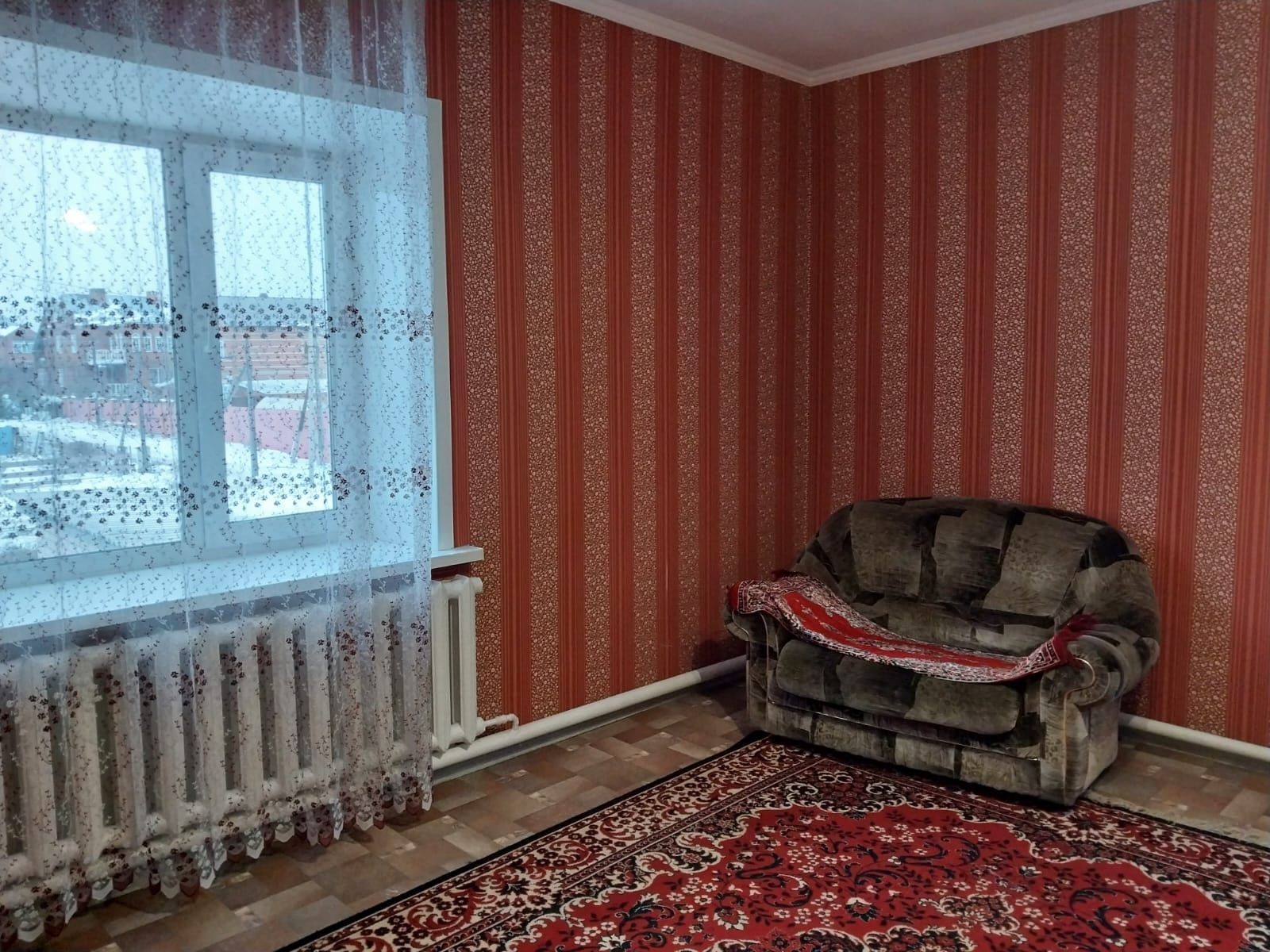 Сдам коттедж посуточно, по часам. Ауызашар 40тыс т. Есть обслуга. На т