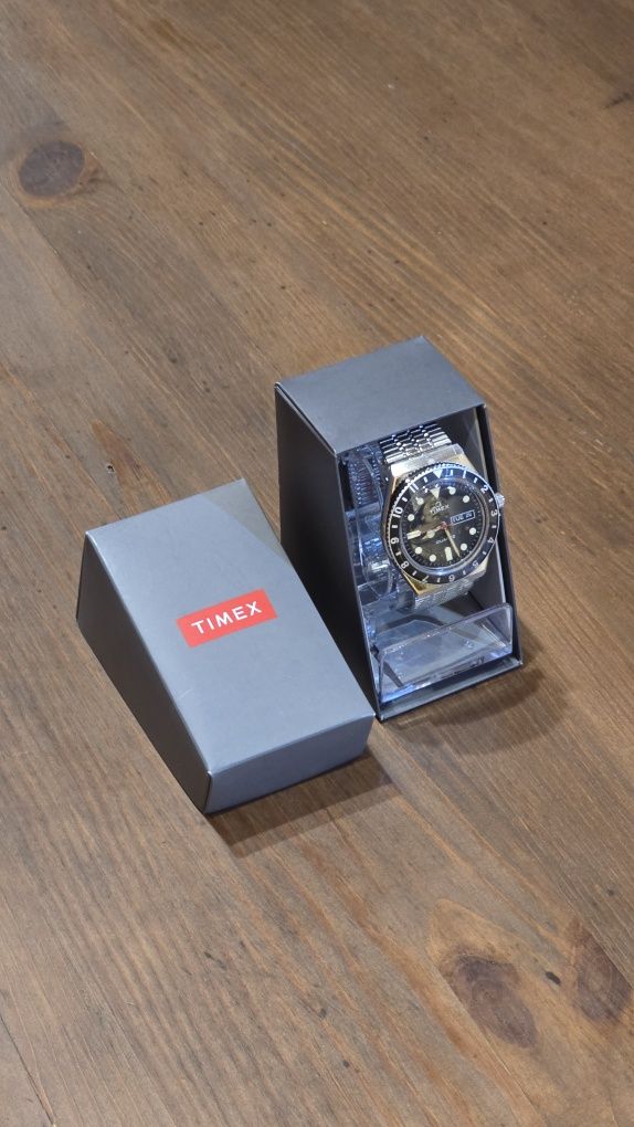 Часы Timex TW2U61800