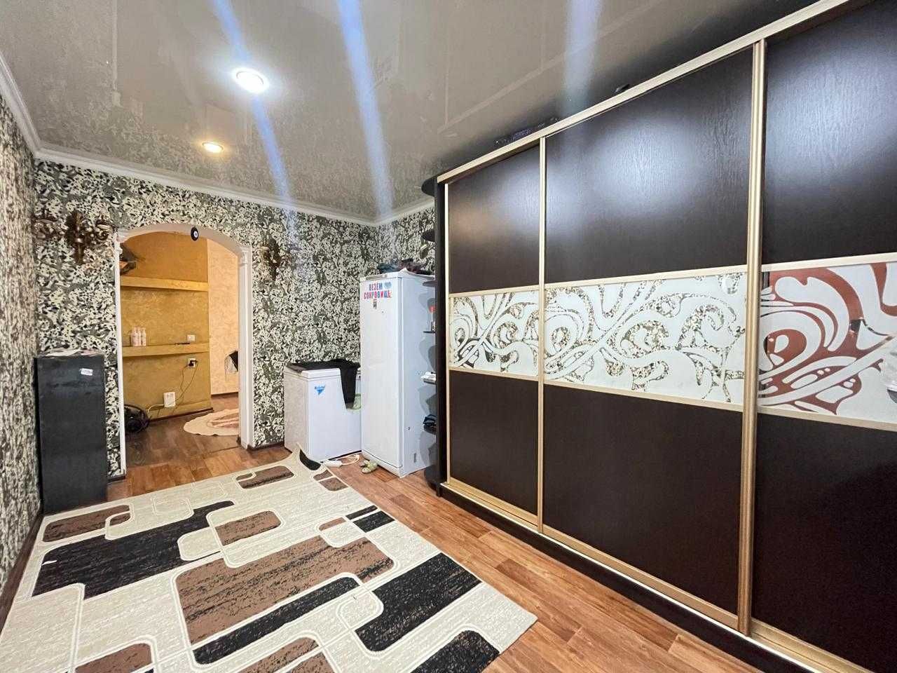 Продам 3-комн в районе Вокнного института