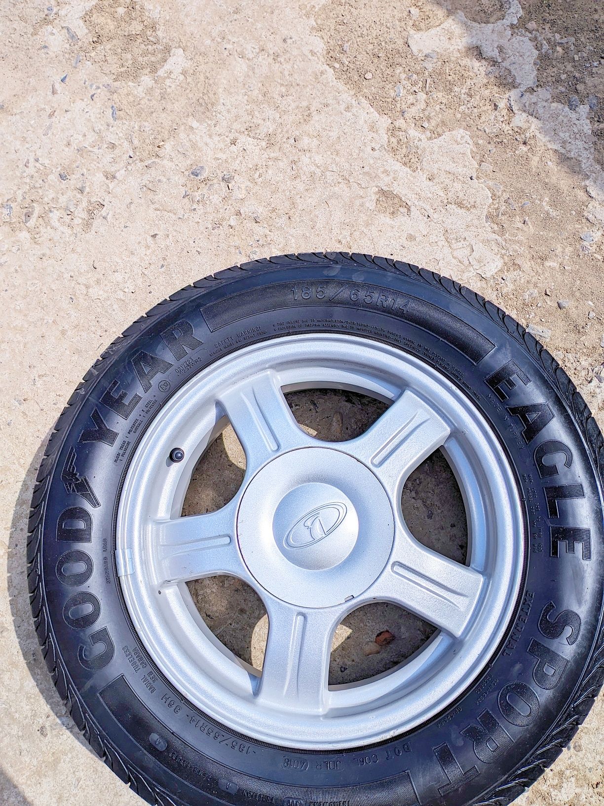 Диски Lada оригинал с резиной 185/65 R14