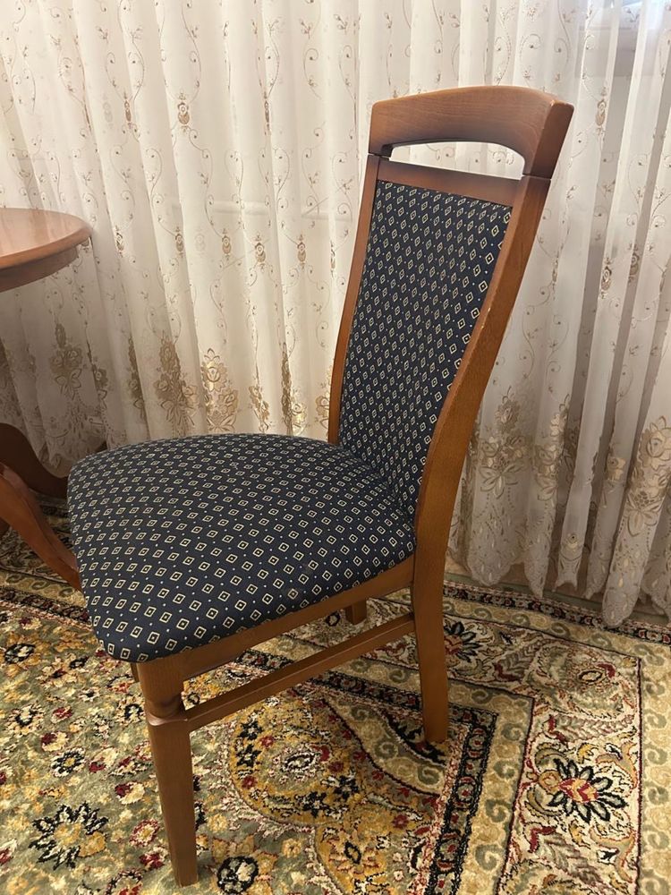 Продам стол со стульями
